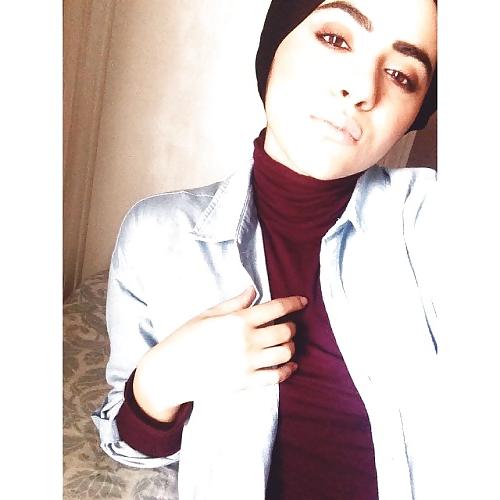 25P Hijabis-leave your nasty comments