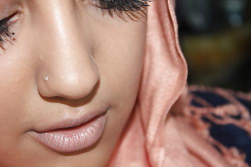25P Hijabis-leave your nasty comments
