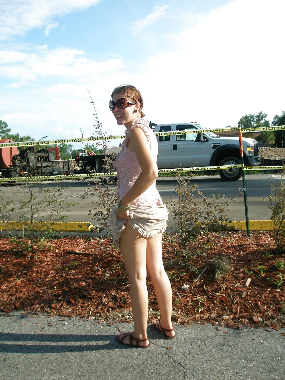 25P More Nude in Public Wife