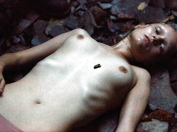 10P Anni Jurgenson Topless