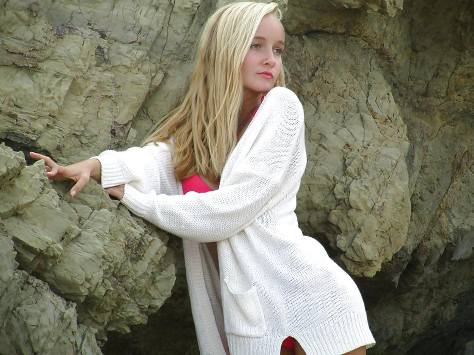 19P French Bitch in Bikini