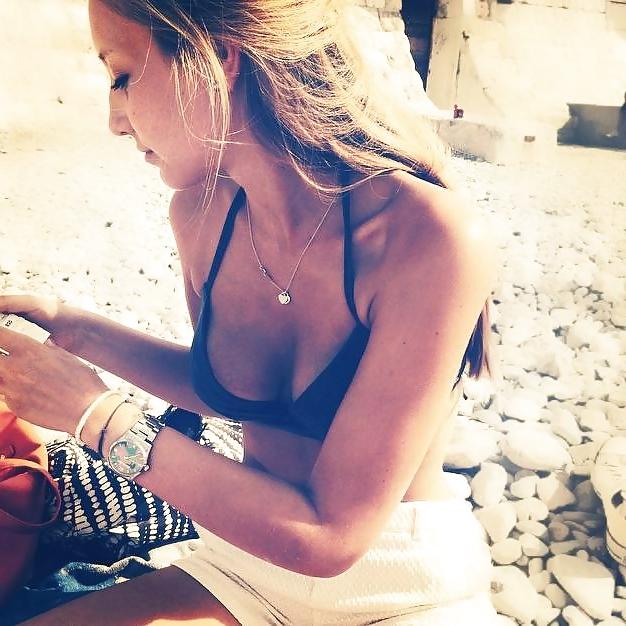 19P French Bitch in Bikini