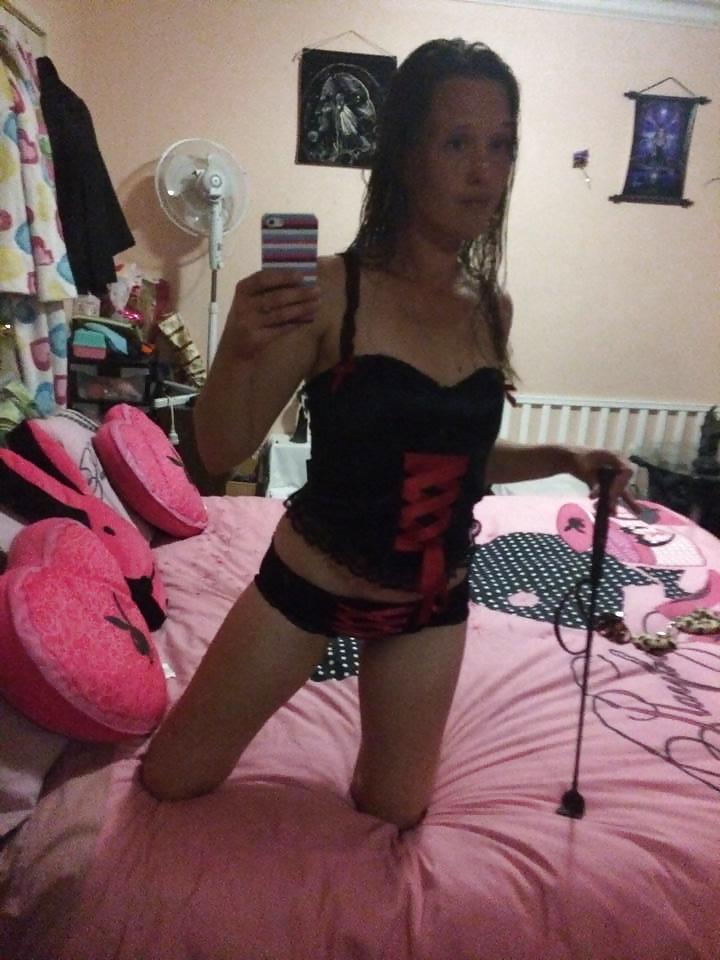25P Who wants 2 play??  (: