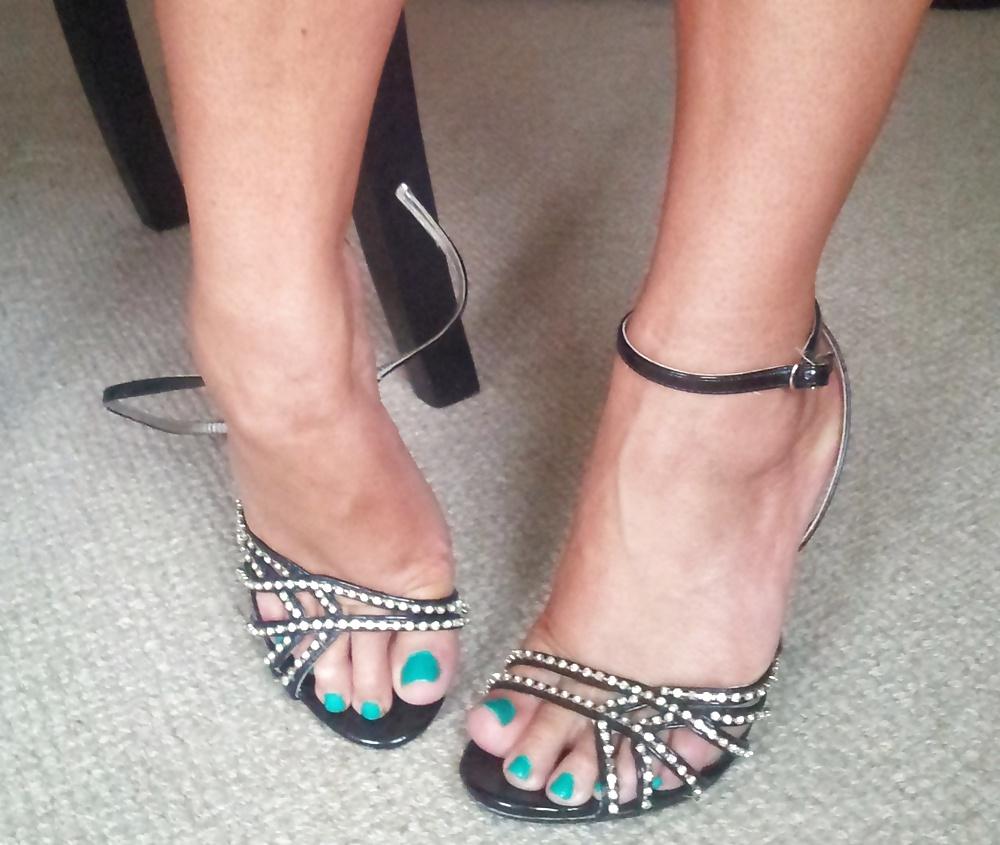 25P Mature feet pt 13