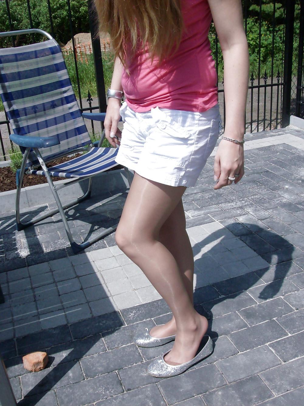 14P Pantyhose Foot Goddess 4