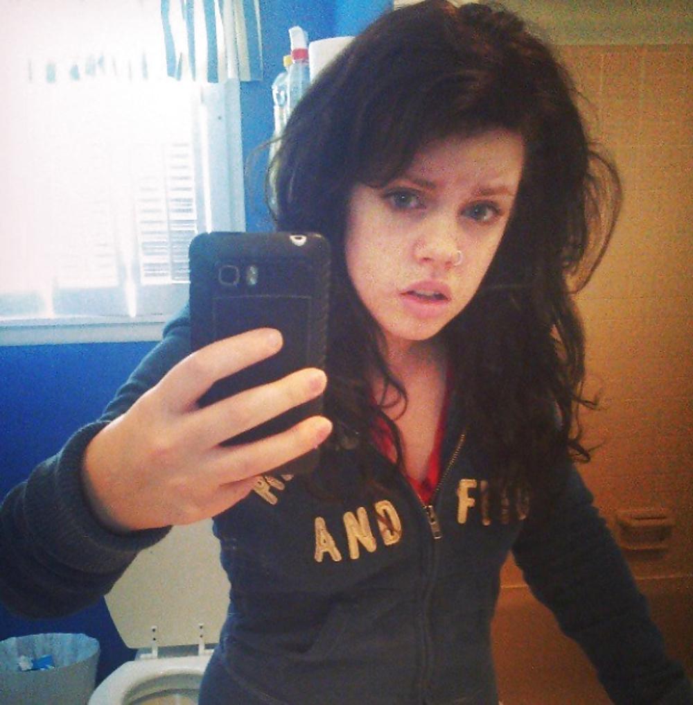 25P Hot amateurs-leave your nasty comments