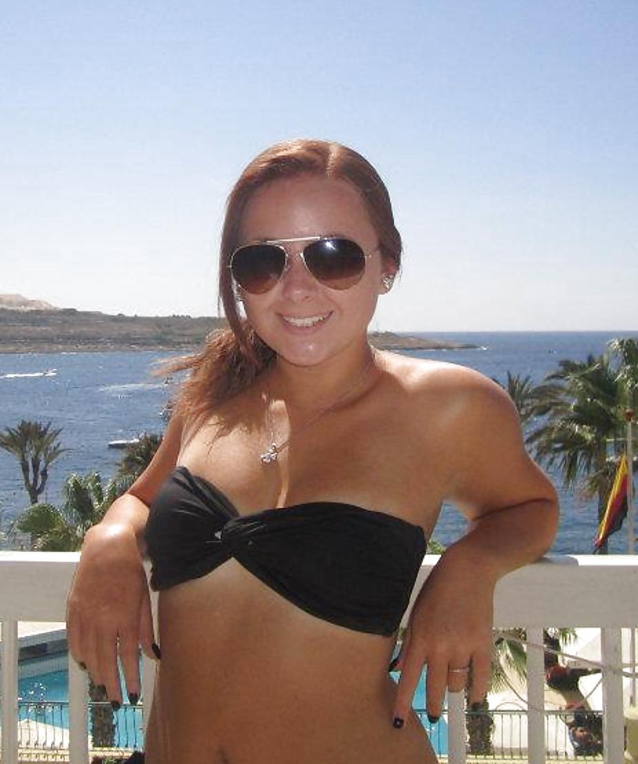 25P Hot amateurs-leave your nasty comments