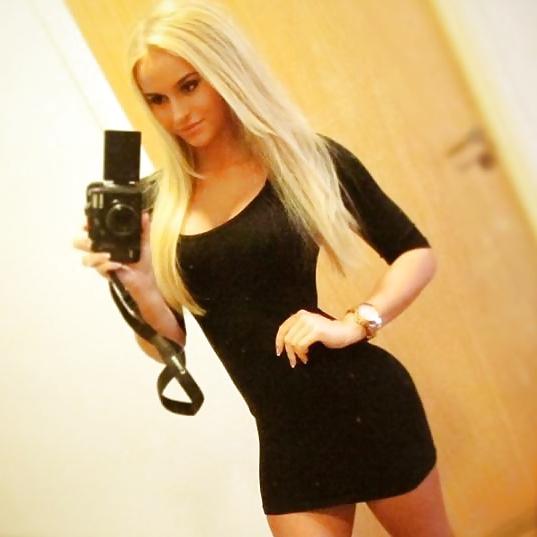 25P Anna Nystrom - Instagram Goddess