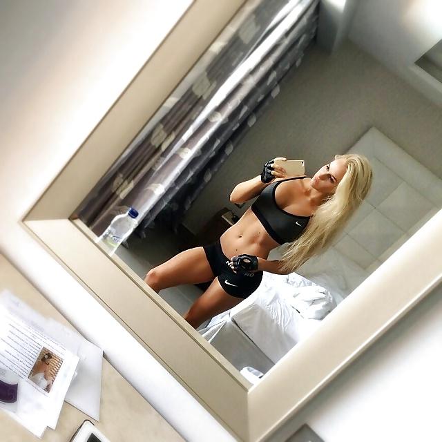 25P Anna Nystrom - Instagram Goddess
