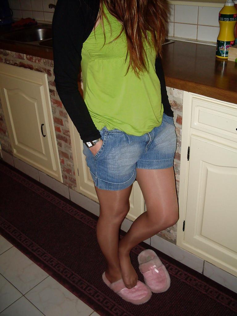 18P Pantyhose Foot Goddess 9
