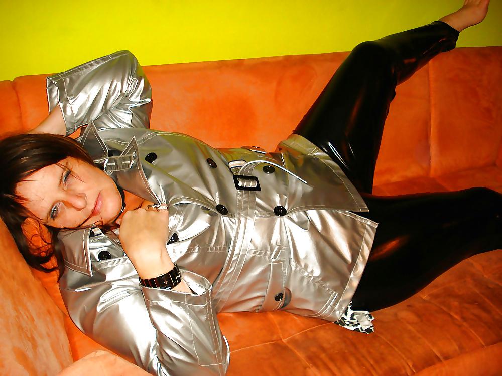 8P Theis lady need so many sperm on pvc jacket and pants