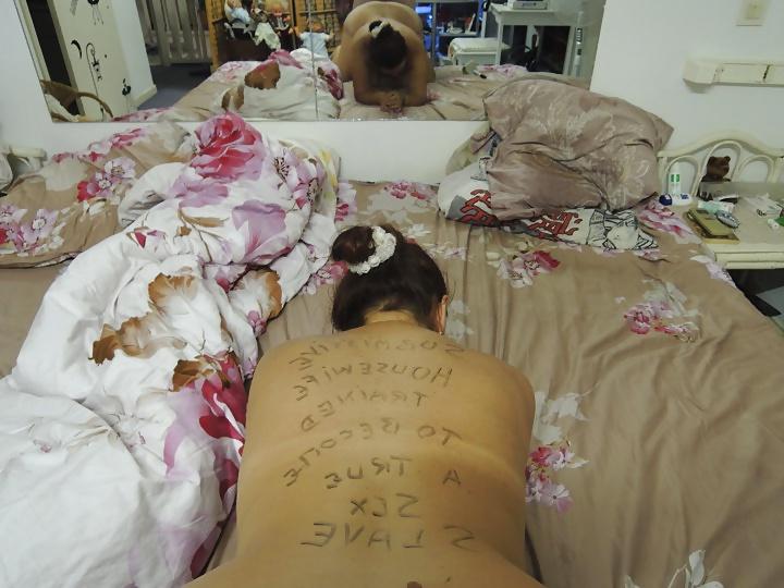 25P Ebe2006 exposed chubby submissive housewife