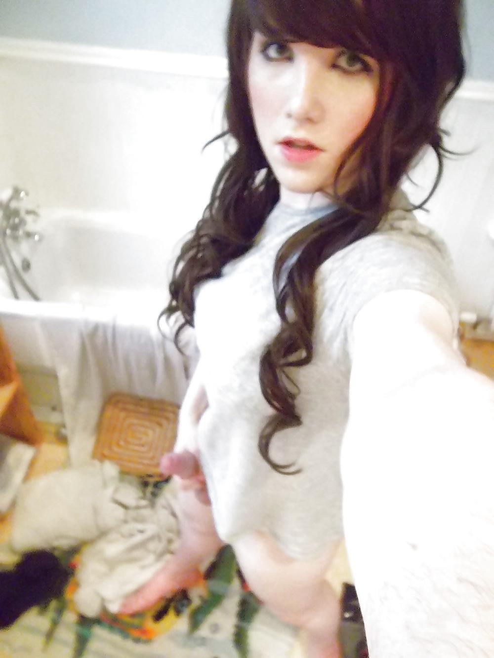 25P Sissys that are so cute and sexy i would bed them all