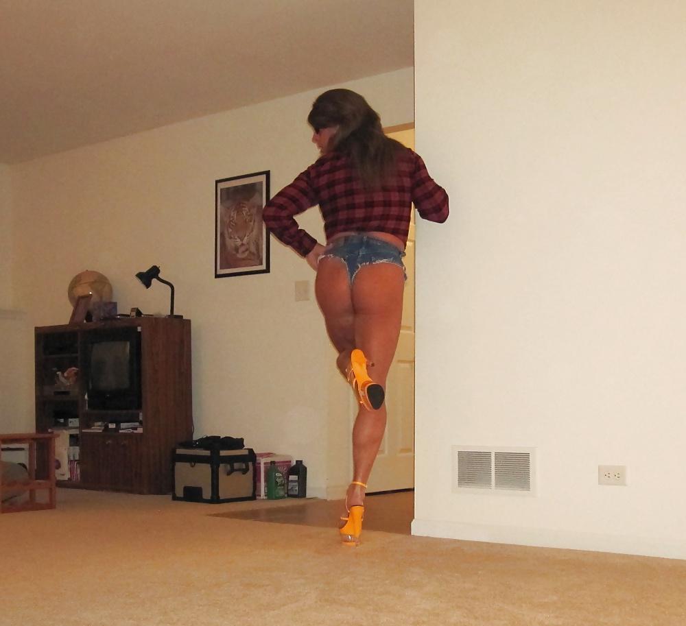 5P Rachel St.Clair Tomboy Bitch in Daisy Dukes
