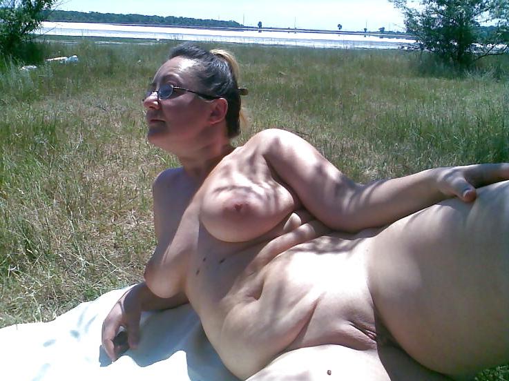 15P Nudes in public No. 7 - N. C. 