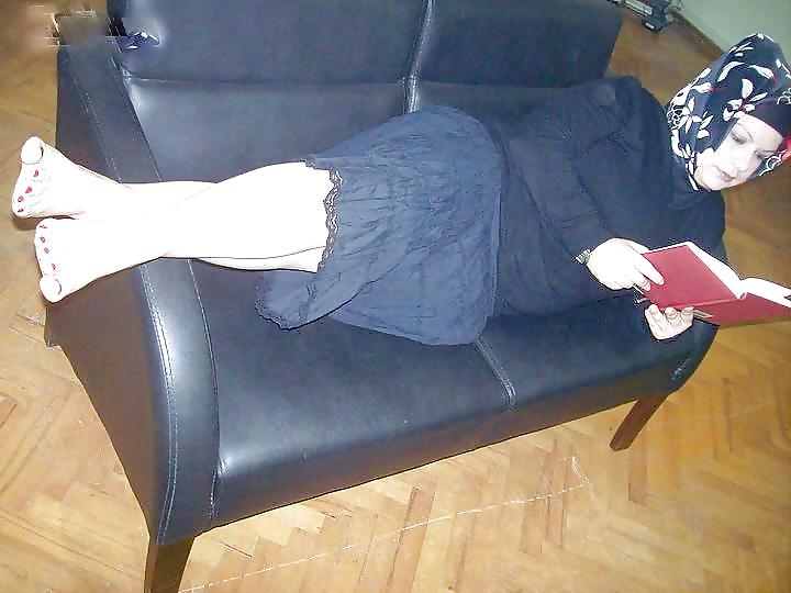 6P Turkish Hijab Feet