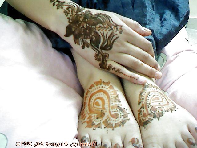 24P Contribution 4: indian feet hands painted nails henna tattoo