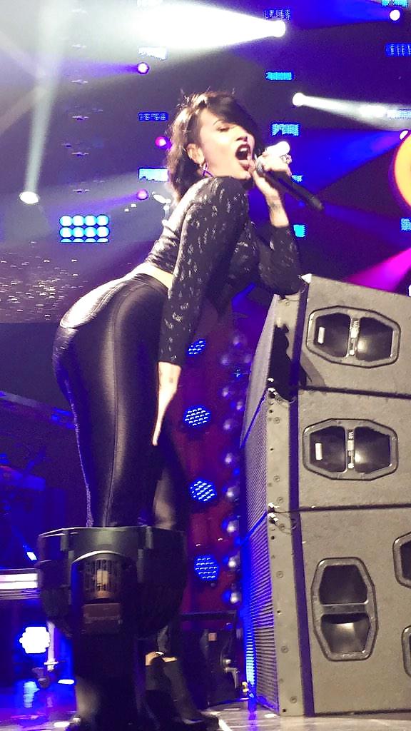 25P Demi Lovato Queen Of Sluts