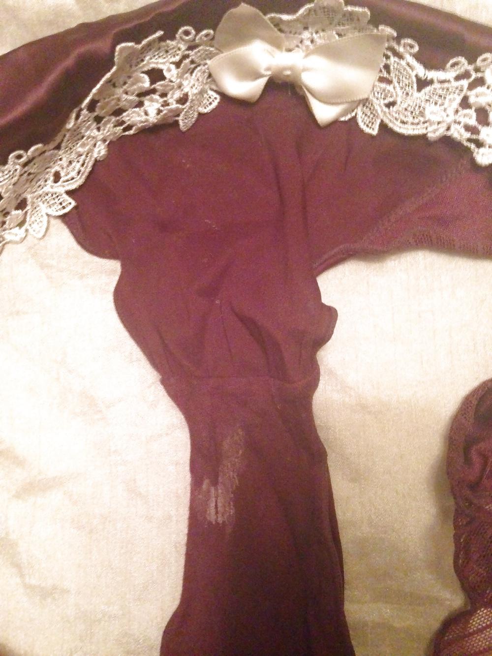 25P Panty play in melonysimon's panties