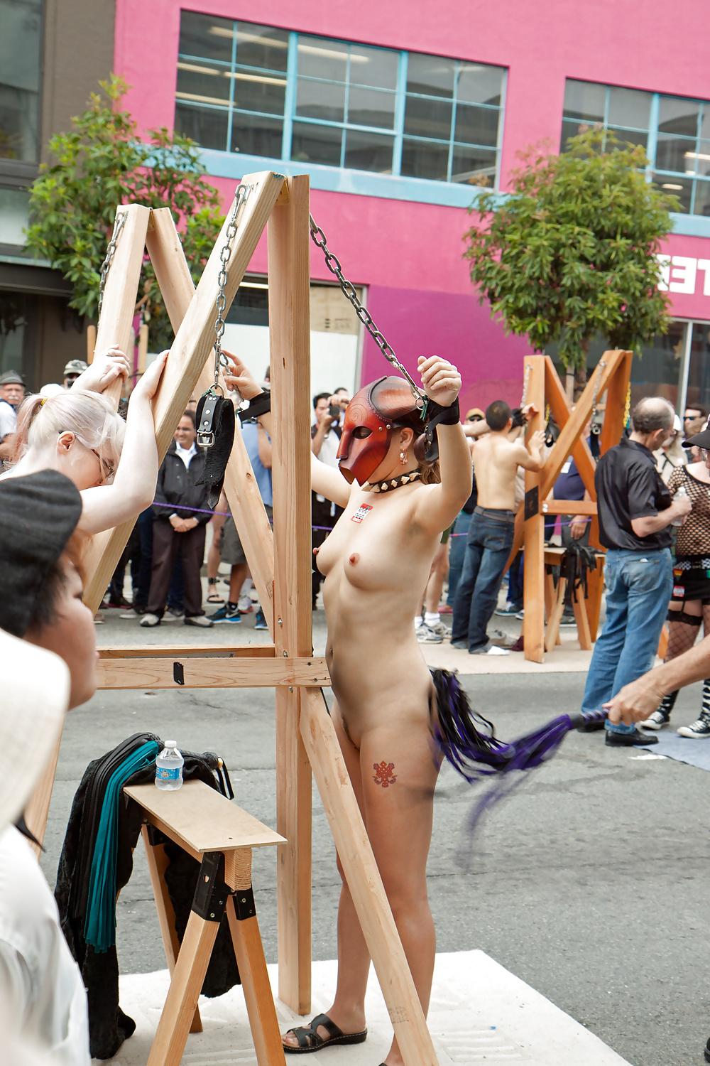 20P Nude in public festival.