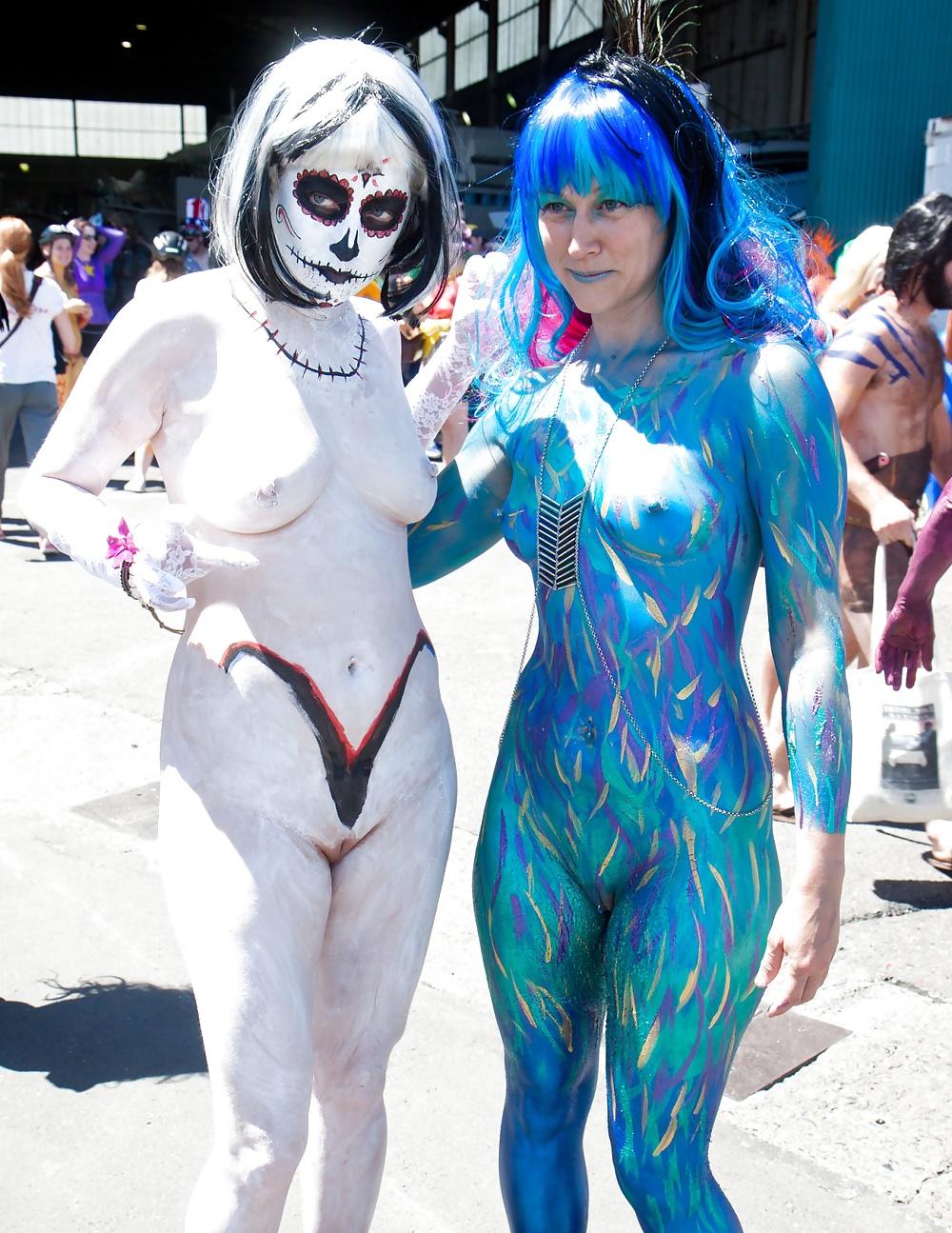 20P Nude in public festival.
