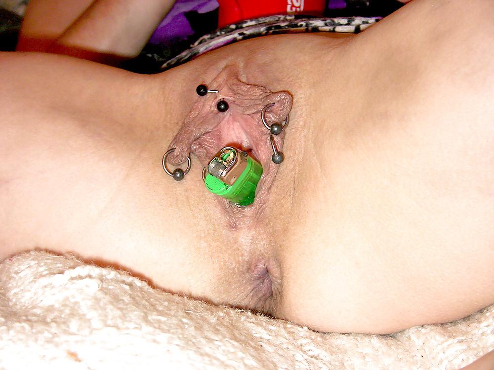 13P Tim 301 Neat shaved pussy has a cigarette break