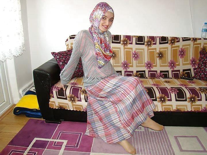 11P Turban Hijab Feet