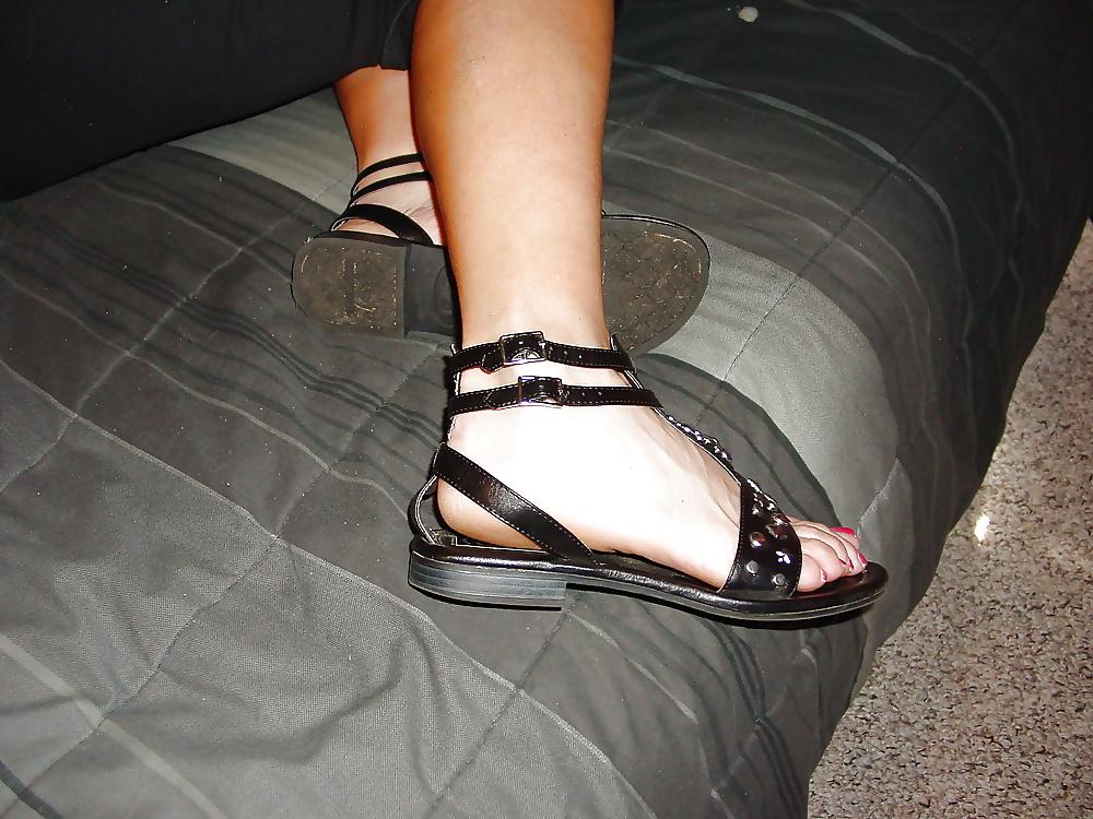 25P Foot Jobs Heels & Feet in Stockings