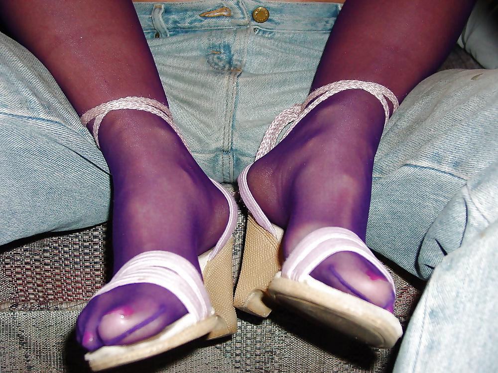 25P Foot Jobs Heels & Feet in Stockings