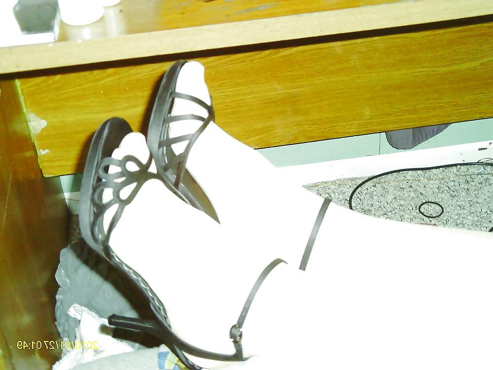25P Foot Jobs Heels & Feet in Stockings
