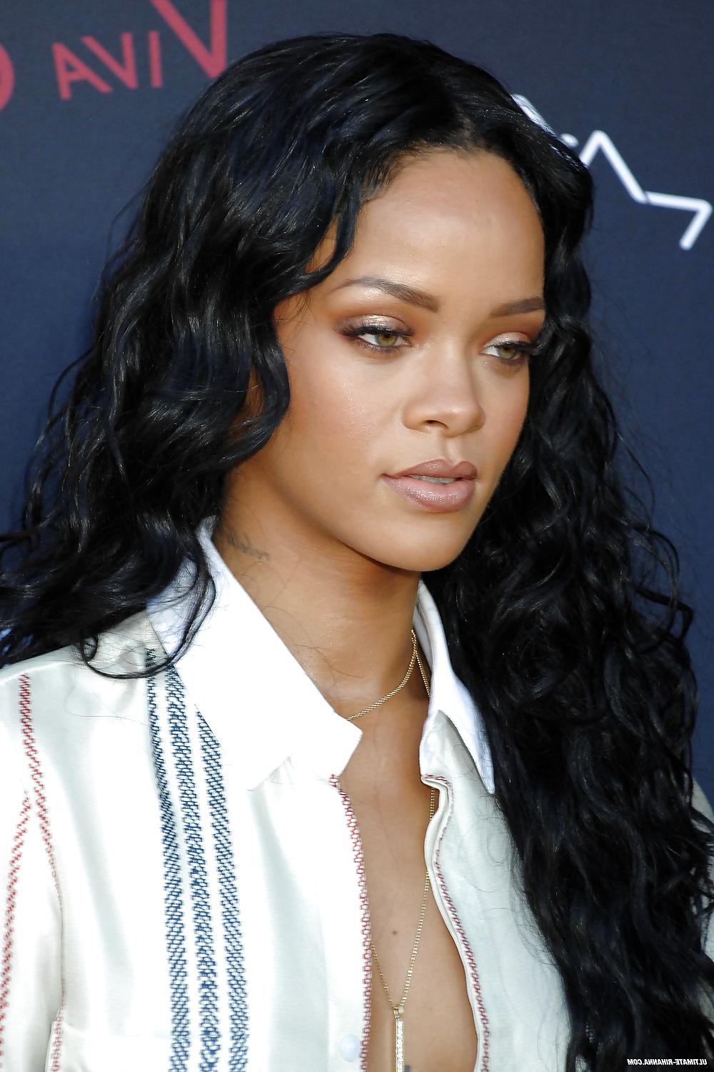 18P Goddess Rihanna