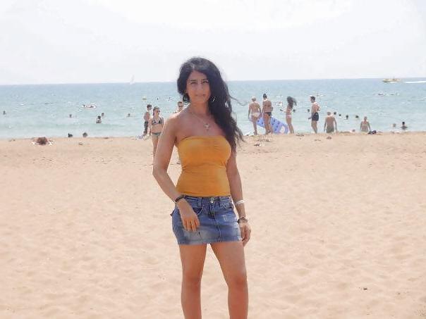 25P TURKISH 'MUSLIM' SLUT FOR BBC