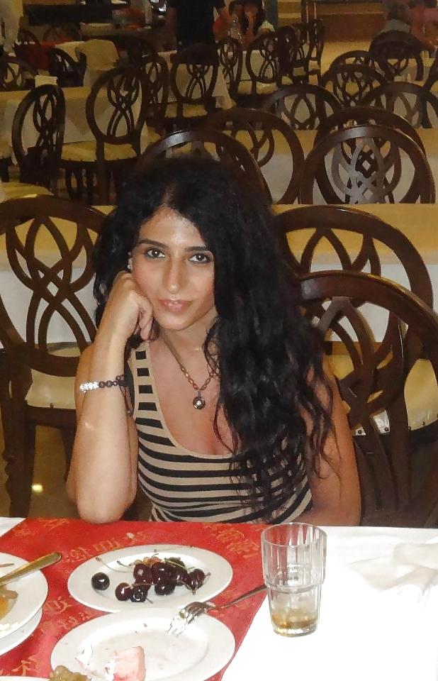 25P TURKISH 'MUSLIM' SLUT FOR BBC