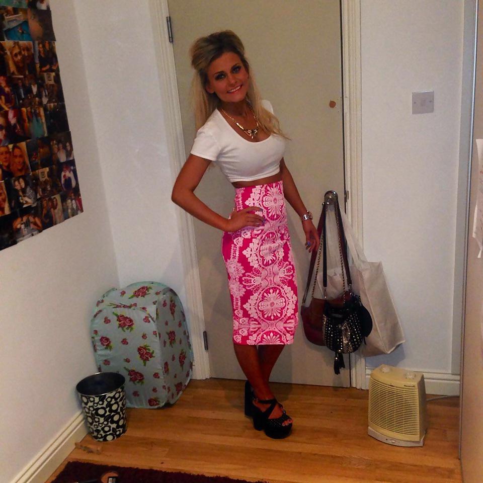 24P Nasty Blonde Spectacular Slut