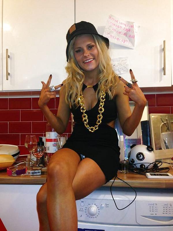 24P Nasty Blonde Spectacular Slut