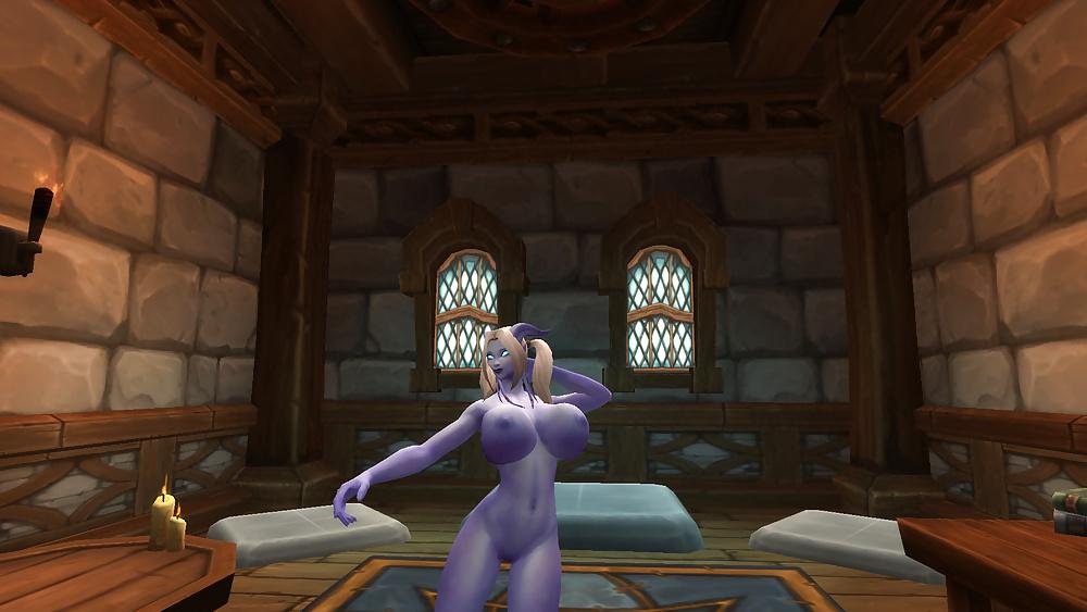 25P My sexy female draenei