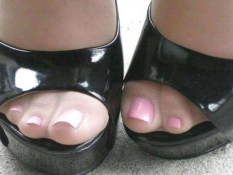 25P Nylon Feet 4