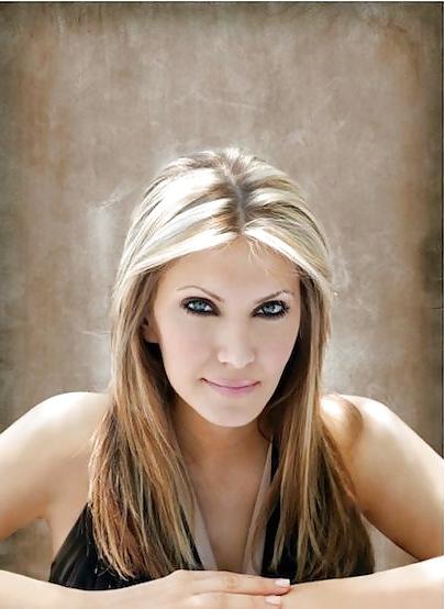 25P Eva Kaili Greek female politician
