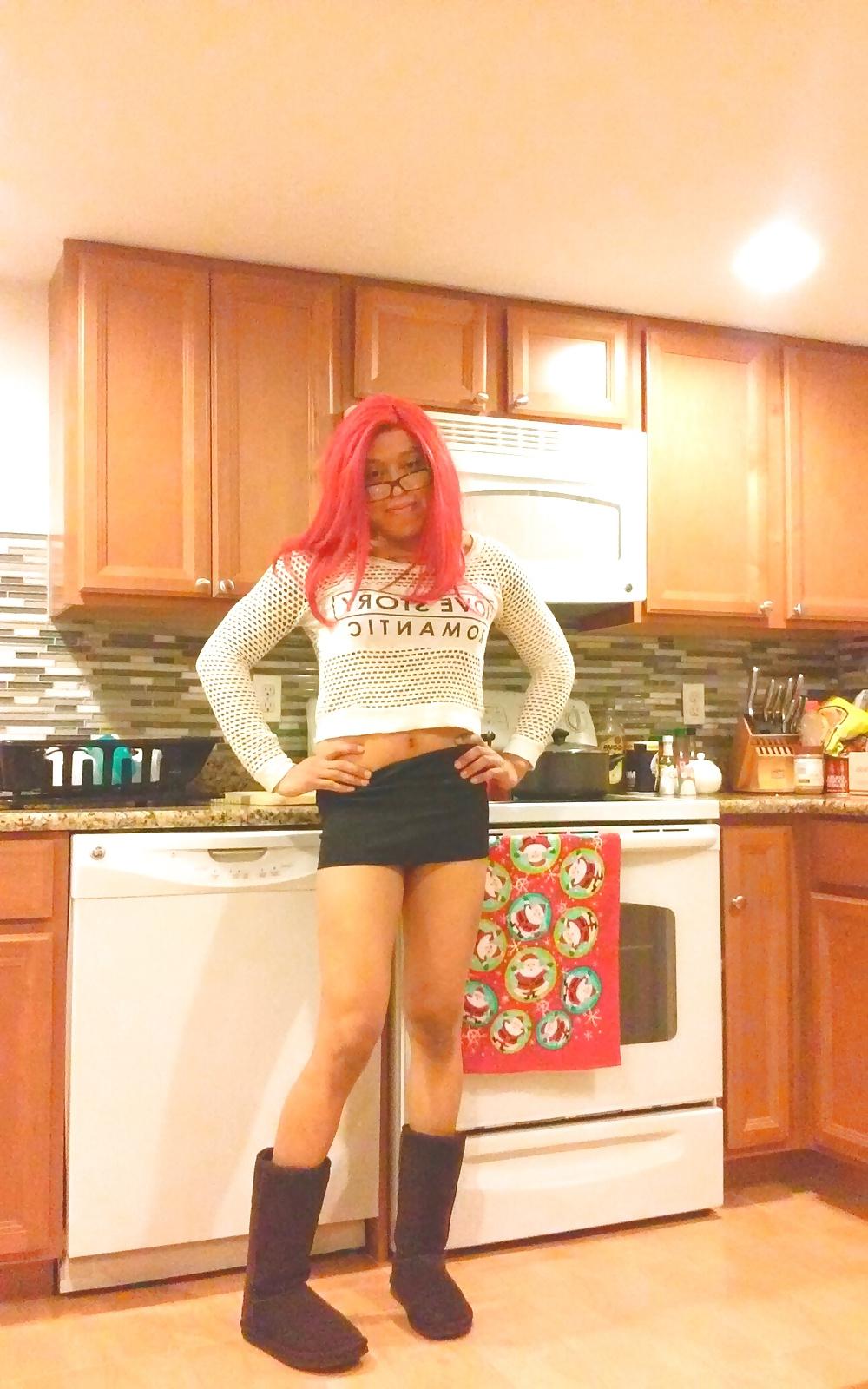 25P Sexy bitch with red hair