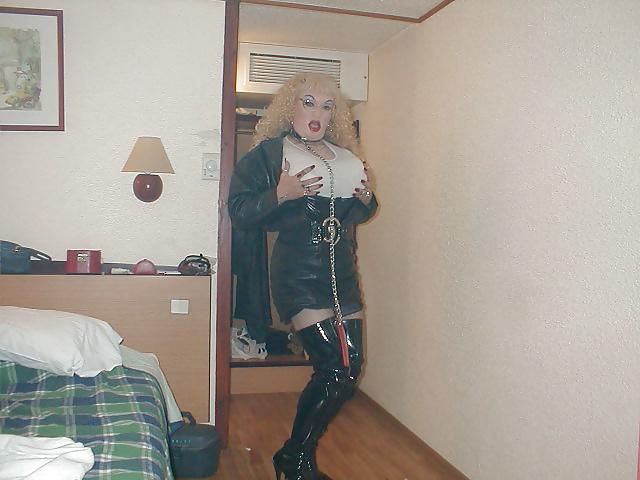 17P Fetish Bitch Isabelle für Männer