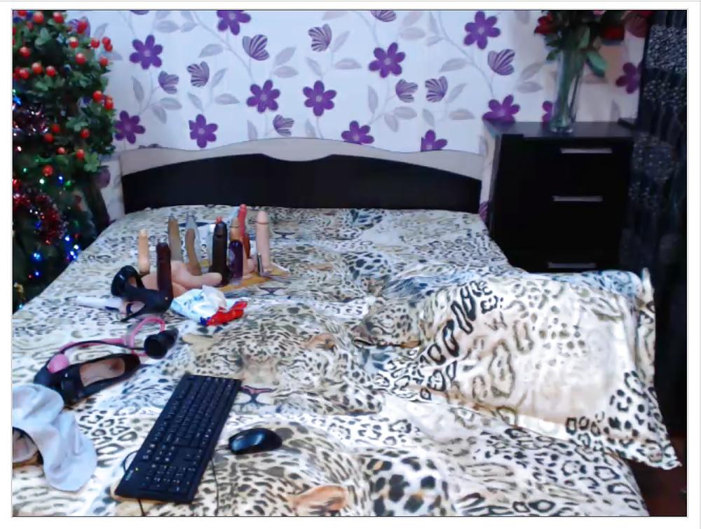 25P Webcam Girl Kinky Lola
