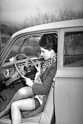 25P Ladies in cars gloves olden days