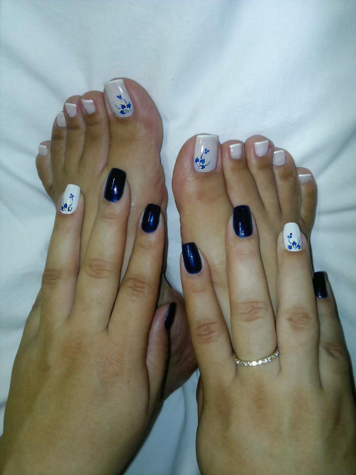 25P A goddess sexy feet