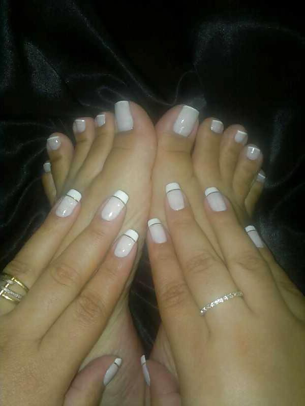 25P A goddess sexy feet