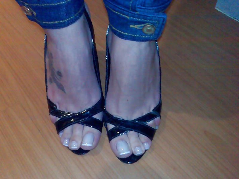 25P Feet and ...