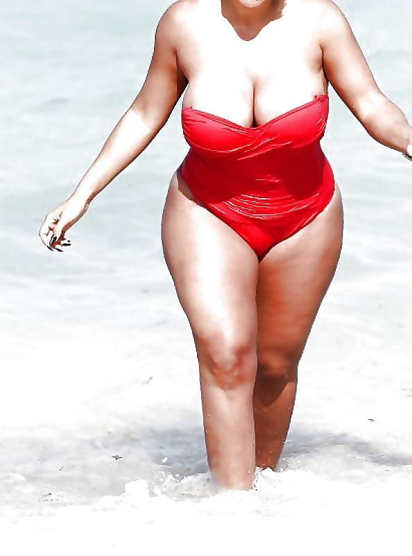 25P Bikini Beach Topless Sexy dressed