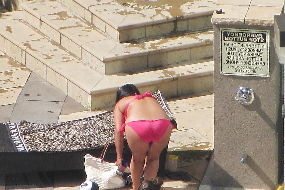18P Cute Curvy Pool, Toronto, Ontario Canada