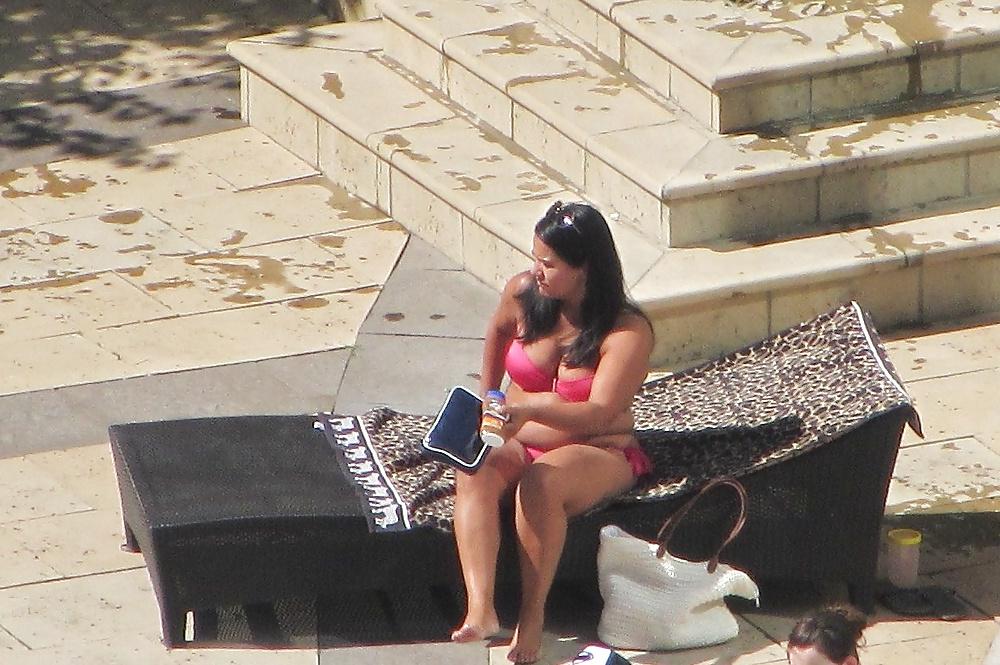 18P Cute Curvy Pool, Toronto, Ontario Canada