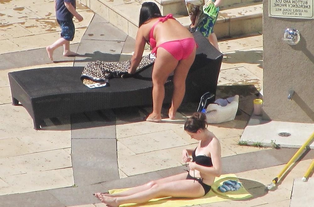 18P Cute Curvy Pool, Toronto, Ontario Canada