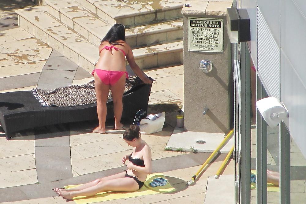 18P Cute Curvy Pool, Toronto, Ontario Canada